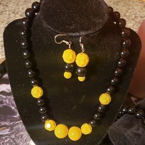 Black and yellow Necklace, Bracelet and Earrings